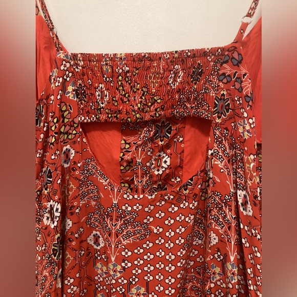 Abel The Label Lola Red Bandana Ruffle Split Front Dress Women. Size M. - Picture 4 of 6